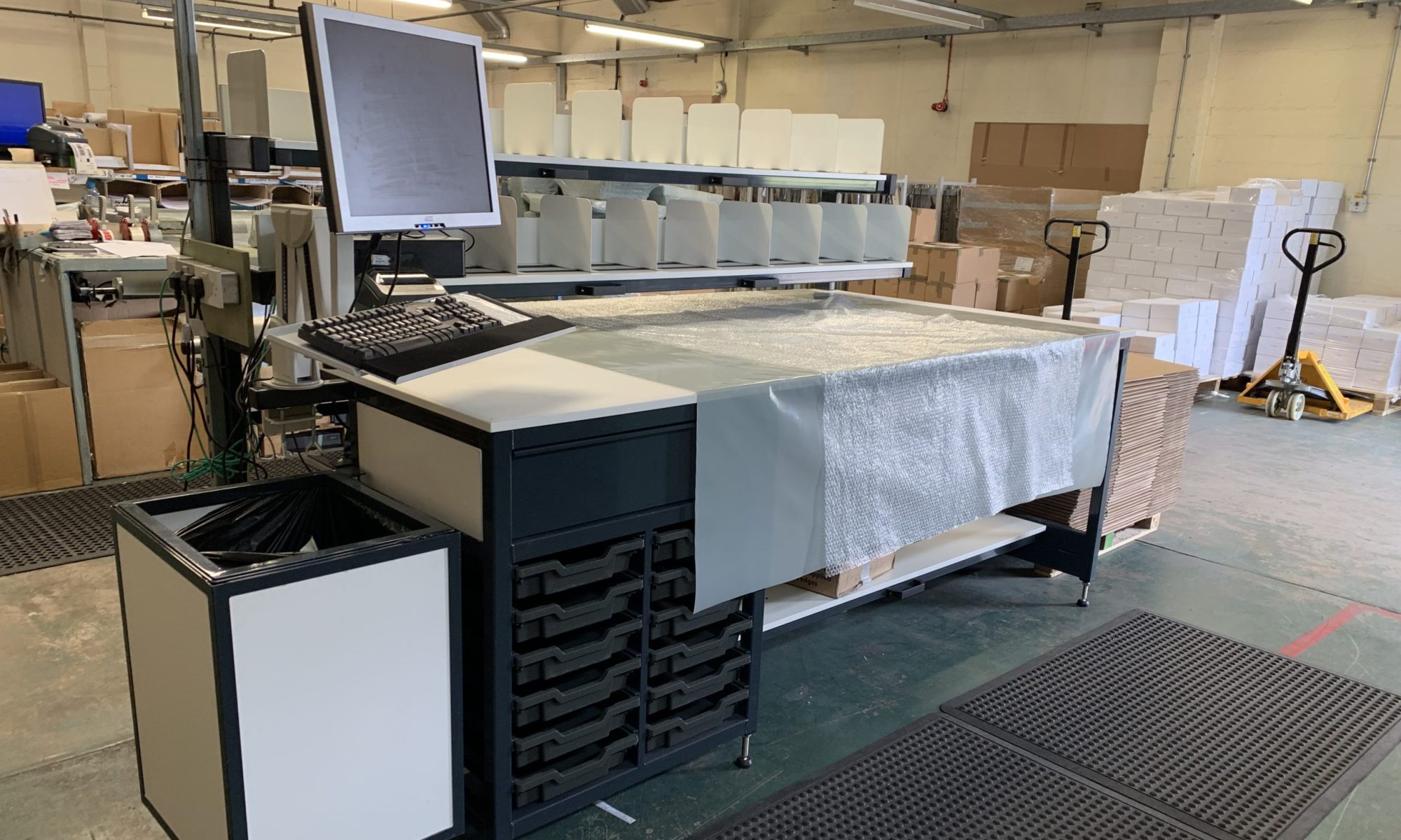 packing workbench